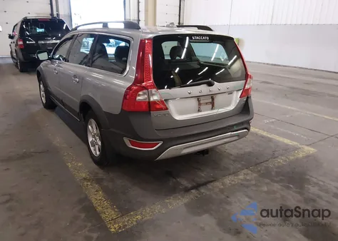 2010 Volvo Xc70 3.2 z USA, uszkodzony, nr VIN YV4960BZ1A1084680